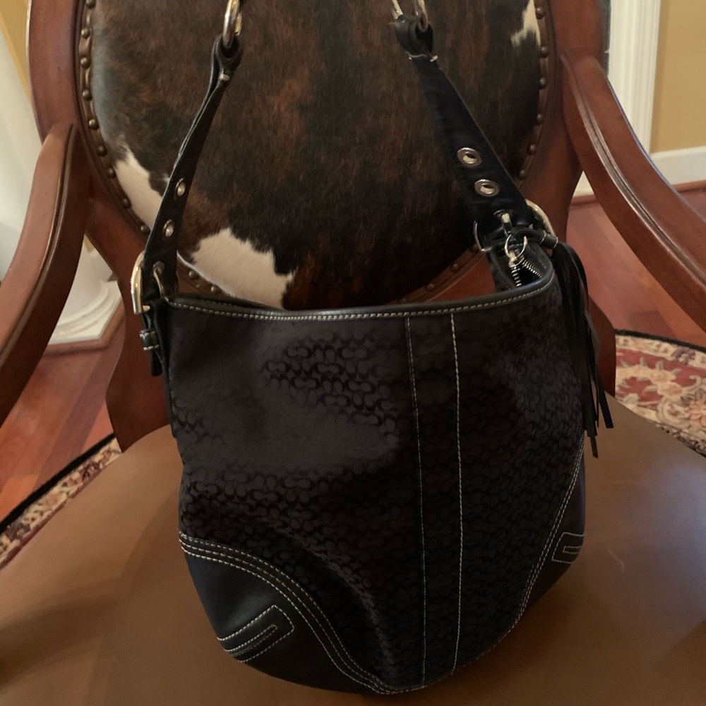 Coach Signature Shoulder Bag